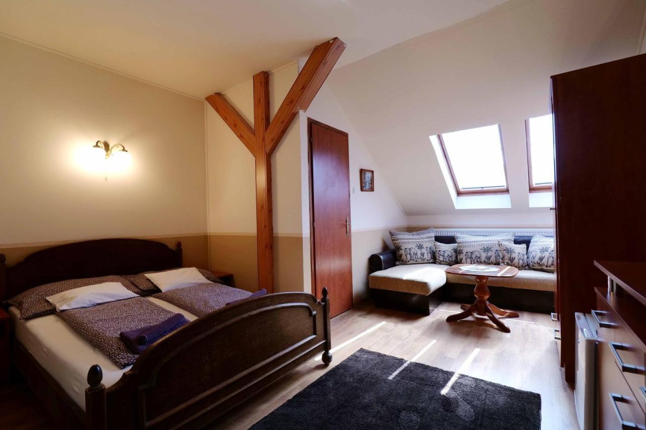 Nyilas Fogado Otel Nyíregyháza Dış mekan fotoğraf