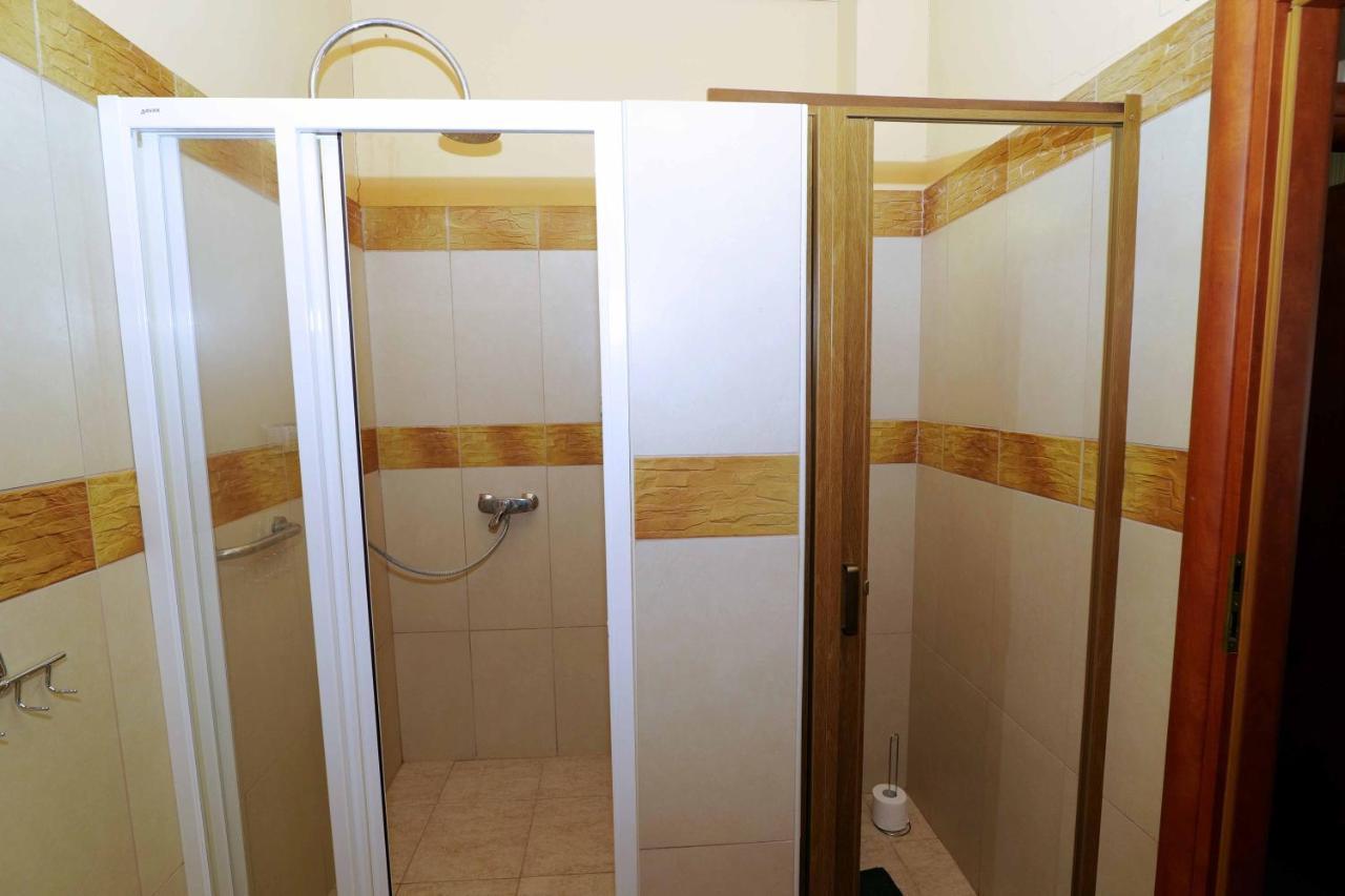 Nyilas Fogado Otel Nyíregyháza Dış mekan fotoğraf