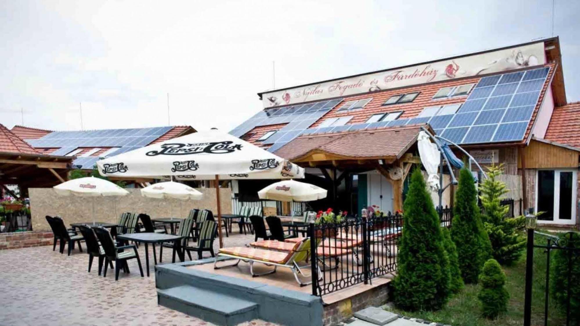 Nyilas Fogado Otel Nyíregyháza Dış mekan fotoğraf