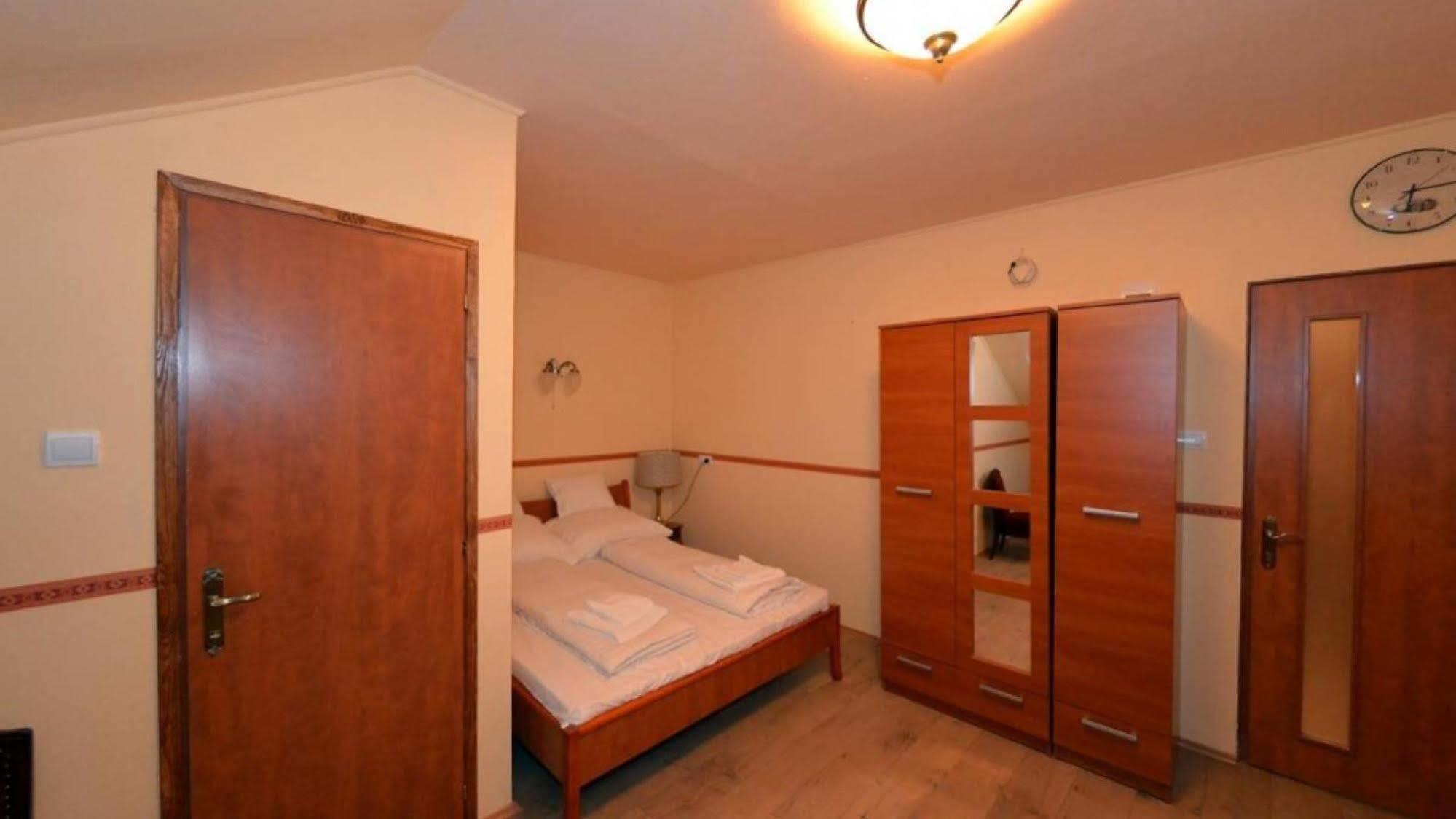 Nyilas Fogado Otel Nyíregyháza Dış mekan fotoğraf